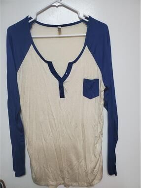 Glitz Women's Long Sleeve Henley Shirt Size 1X Blue and Cream